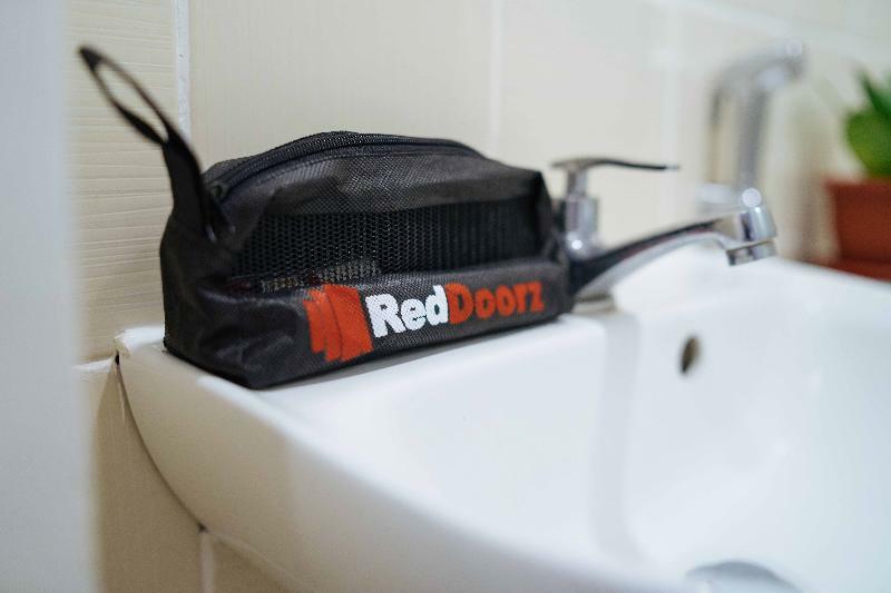 Reddoorz Premium @ Cityland Tagaytay 2 Tagaytay City Eksteriør bilde